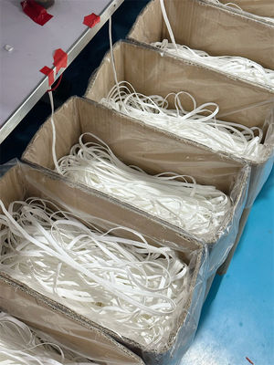 রঙিন মুখোশের জন্য 25 Mtrs 3MM হোয়াইট ইয়ারলুপ ইলাস্টিক কর্ড দড়ি